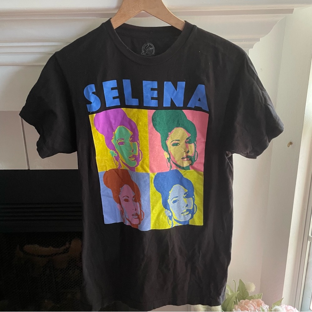 Men’s Selena Quintanilla Graphic Portrait Tee Black Size M